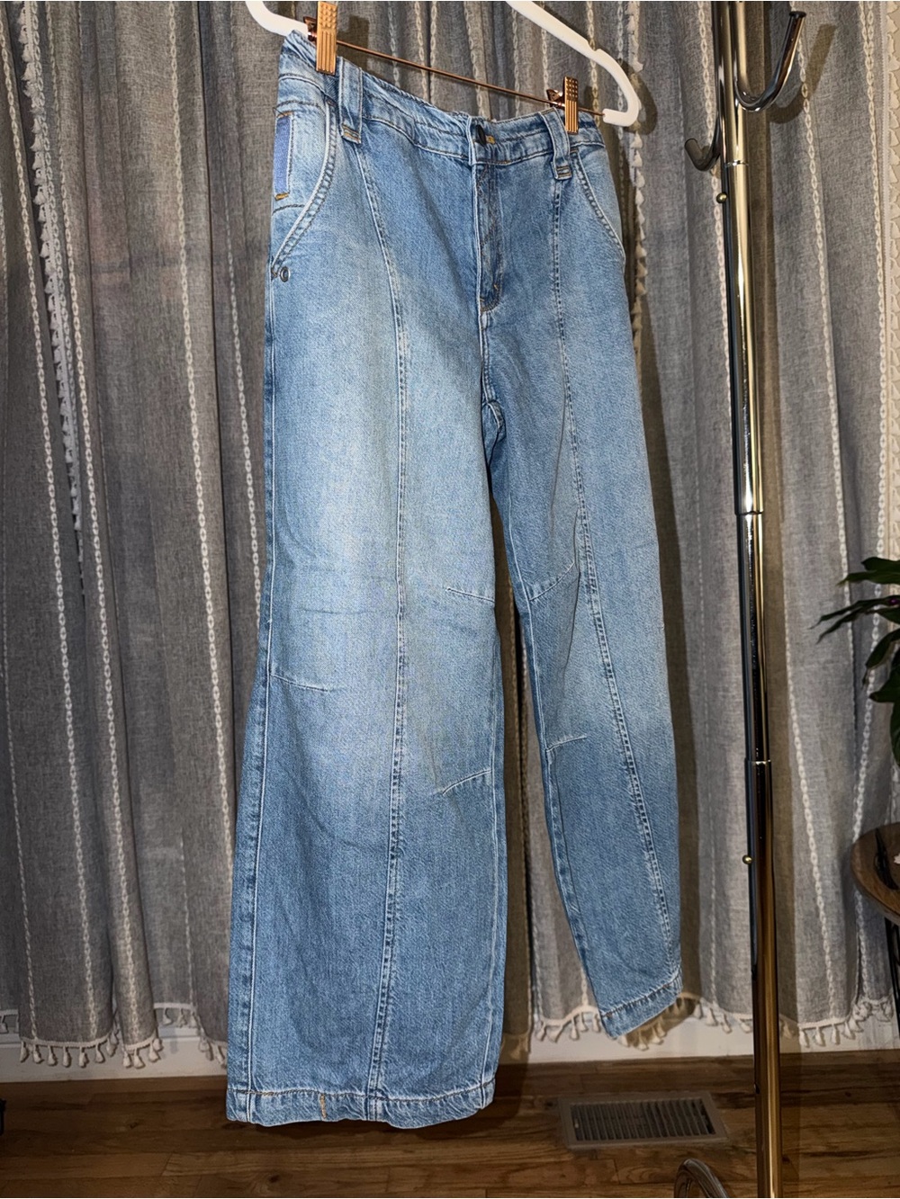 Pilcro-  Light Blue Wide-Leg Petite Jeans - Picture 2 of 6